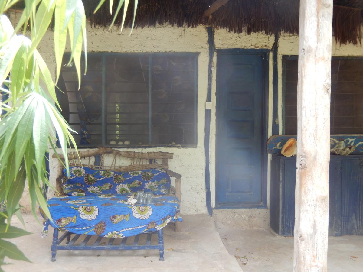 Blue Monkey Beach Cottages Shimoni Eksteriør bilde