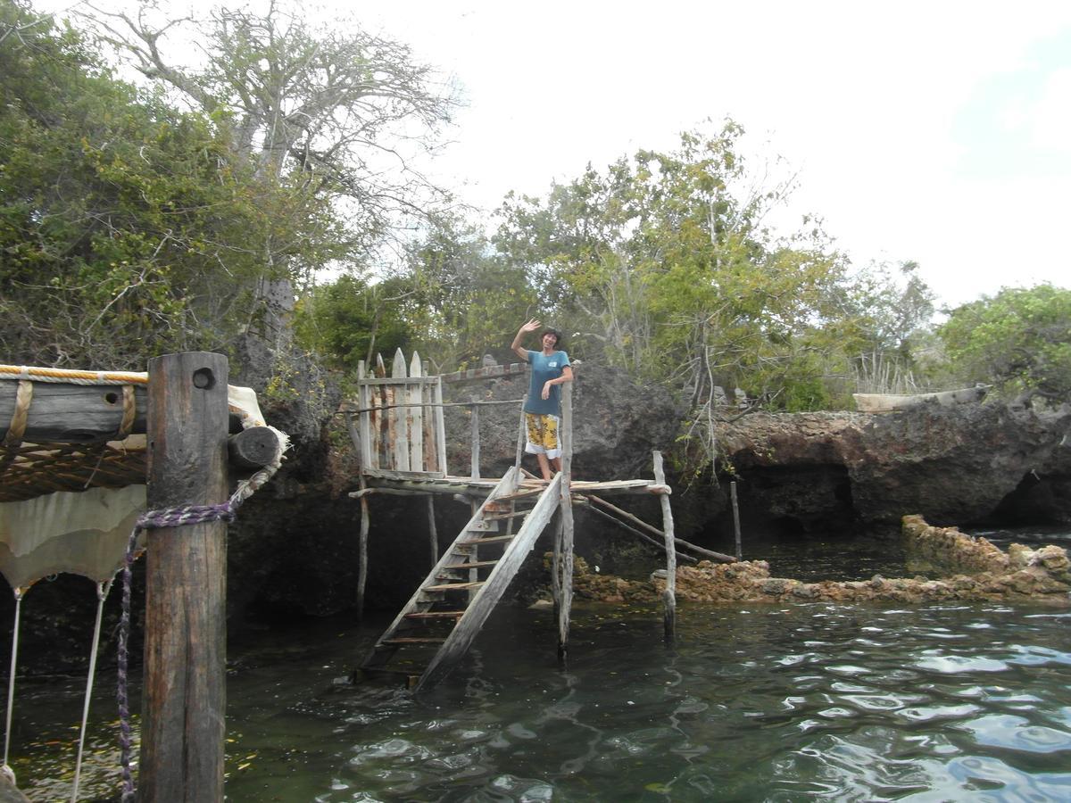 Blue Monkey Beach Cottages Shimoni Eksteriør bilde