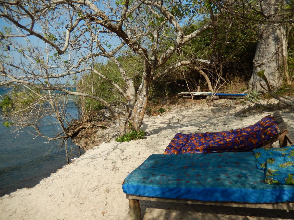 Blue Monkey Beach Cottages Shimoni Eksteriør bilde